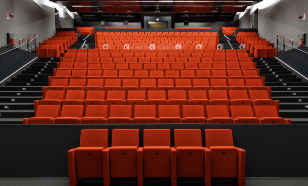 Interno dell'Auditorium Mauto di Torino